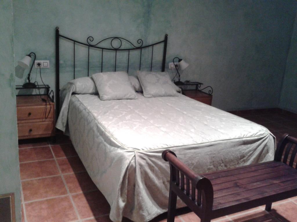 Hostal El Olmo Камарена де ла Сиера Стая снимка